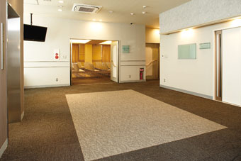 エントランス(2F)